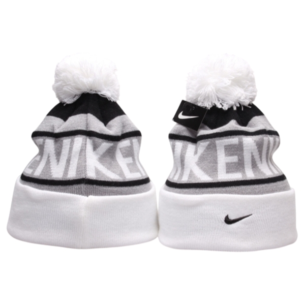 Шапка Nike Pom Beanie Hat White Grey
