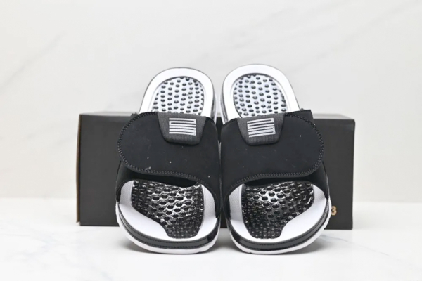 СЛАНЦЫ NIKE JORDAN HYDRO IV RETRO черные-купить-в-time2win.ru