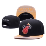 Снепбек Mitchell & Ness Miami Heat Team Two Tone 2.0 Snapback