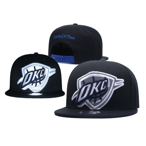 Снепбек Oklahoma City Thunder Dark Hologram Snapback